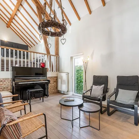 Convivial In With Garden And Terrace Holiday home *