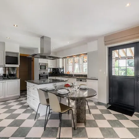 Holiday home Convivial In With Garden And Terrace *